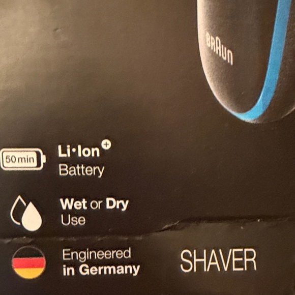 Braun Series 5 Electric Shaver - Picture 7 of 9